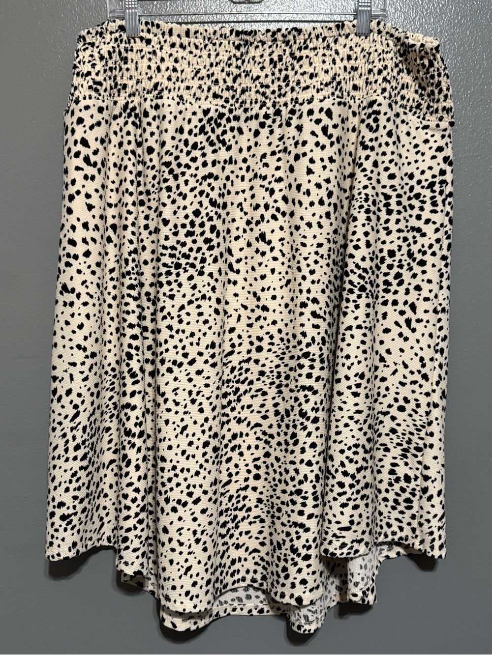 Women’s Cream And Black Dalmatian Print Smocked Waist Skirt Size 18/20